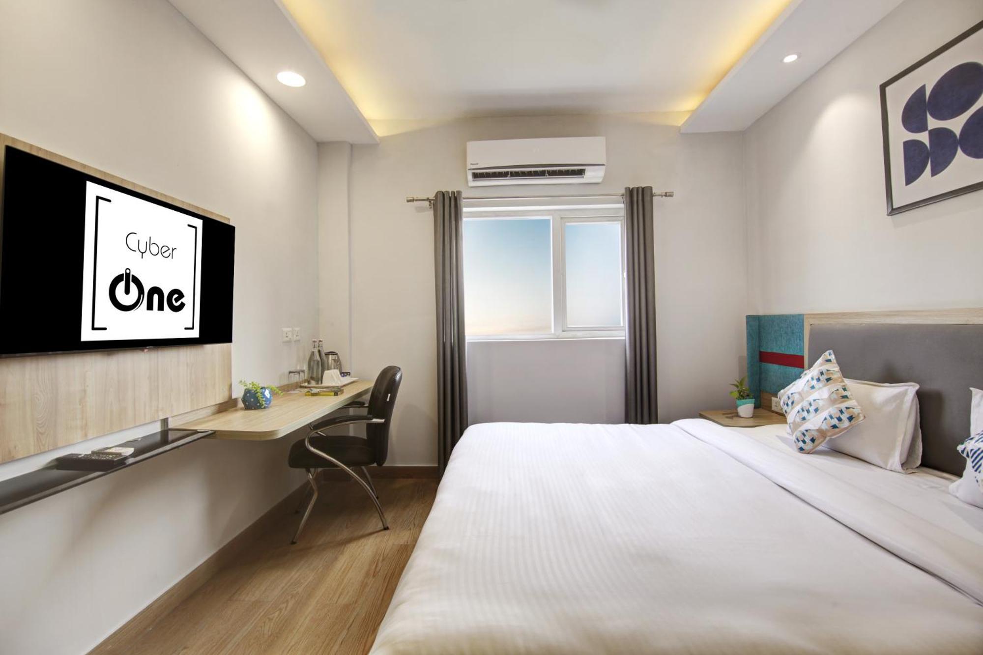 Flxho Cyber One - Hotel And Banquet Cyber City Gurgaon Esterno foto