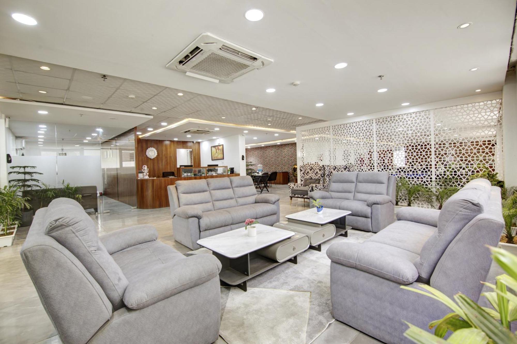 Flxho Cyber One - Hotel And Banquet Cyber City Gurgaon Esterno foto