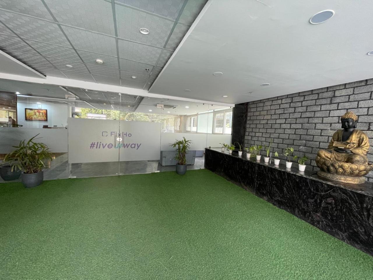 Flxho Cyber One - Hotel And Banquet Cyber City Gurgaon Esterno foto