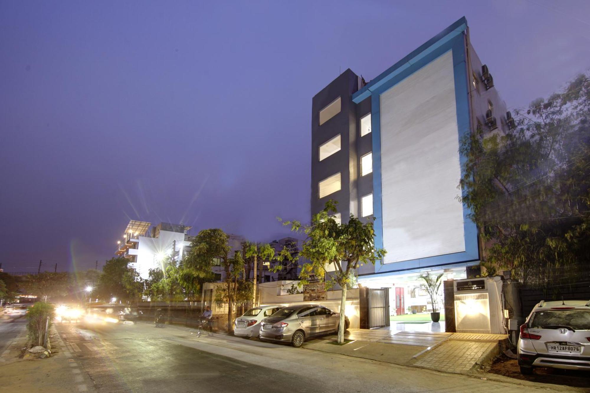 Flxho Cyber One - Hotel And Banquet Cyber City Gurgaon Esterno foto